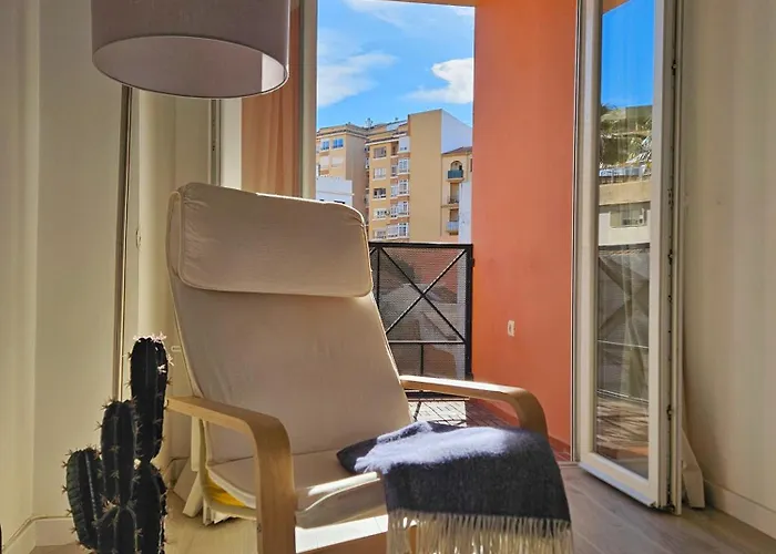 Apartamento Plaza Capuchinos 아파트 *
